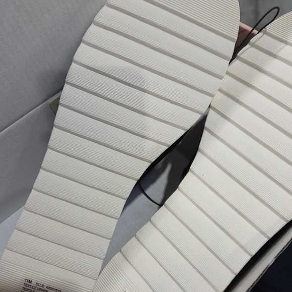 Kensis Women's Black Slide Sandals Size 10 Cushion Insoles - Picture 4 of 8